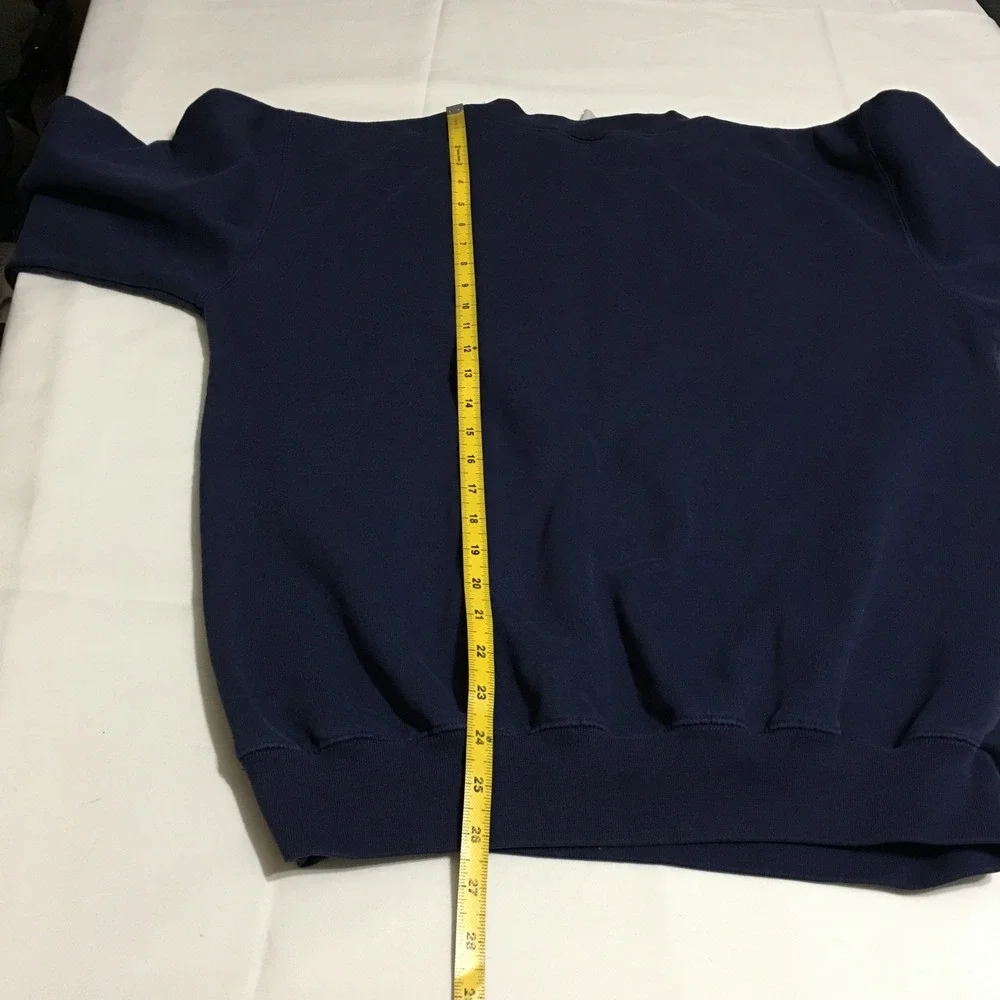 Vintage Carhartt Crewneck Sweatshirt Men Large Navy Blue Embroidered Logo